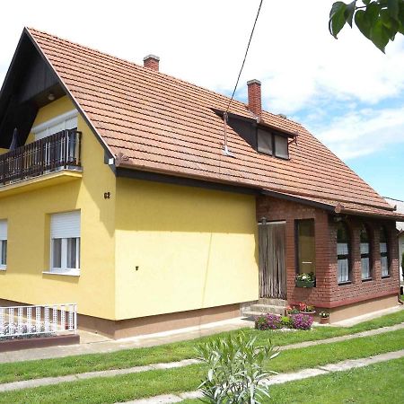 Apartment Balatonbereny 4 Экстерьер фото