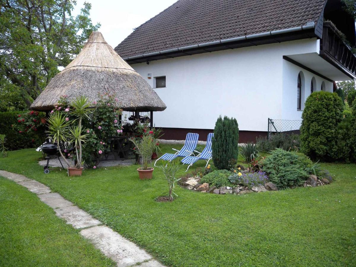 Apartment Balatonbereny 4 Экстерьер фото