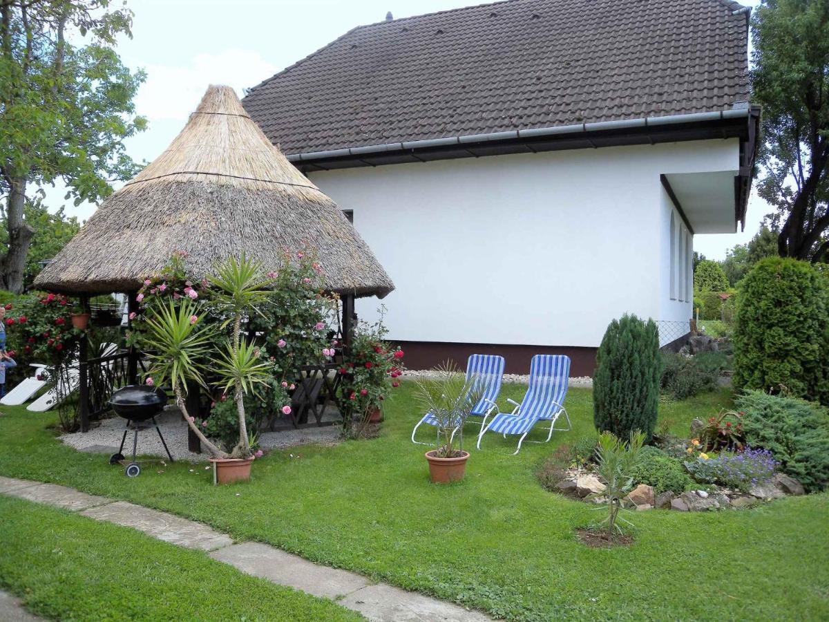 Apartment Balatonbereny 4 Экстерьер фото